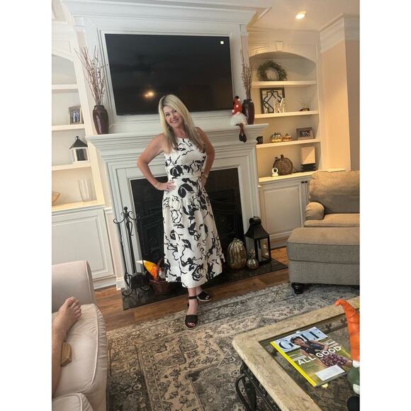 TANYA TAYLOR Black & White Floral Jackie Matelessé Open Back A-Line Dress Size 8 - Picture 3 of 10